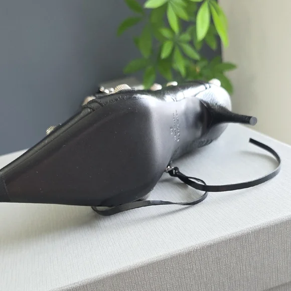 Balenciaga Black Textured Heeled Boots - Picture 12 of 15